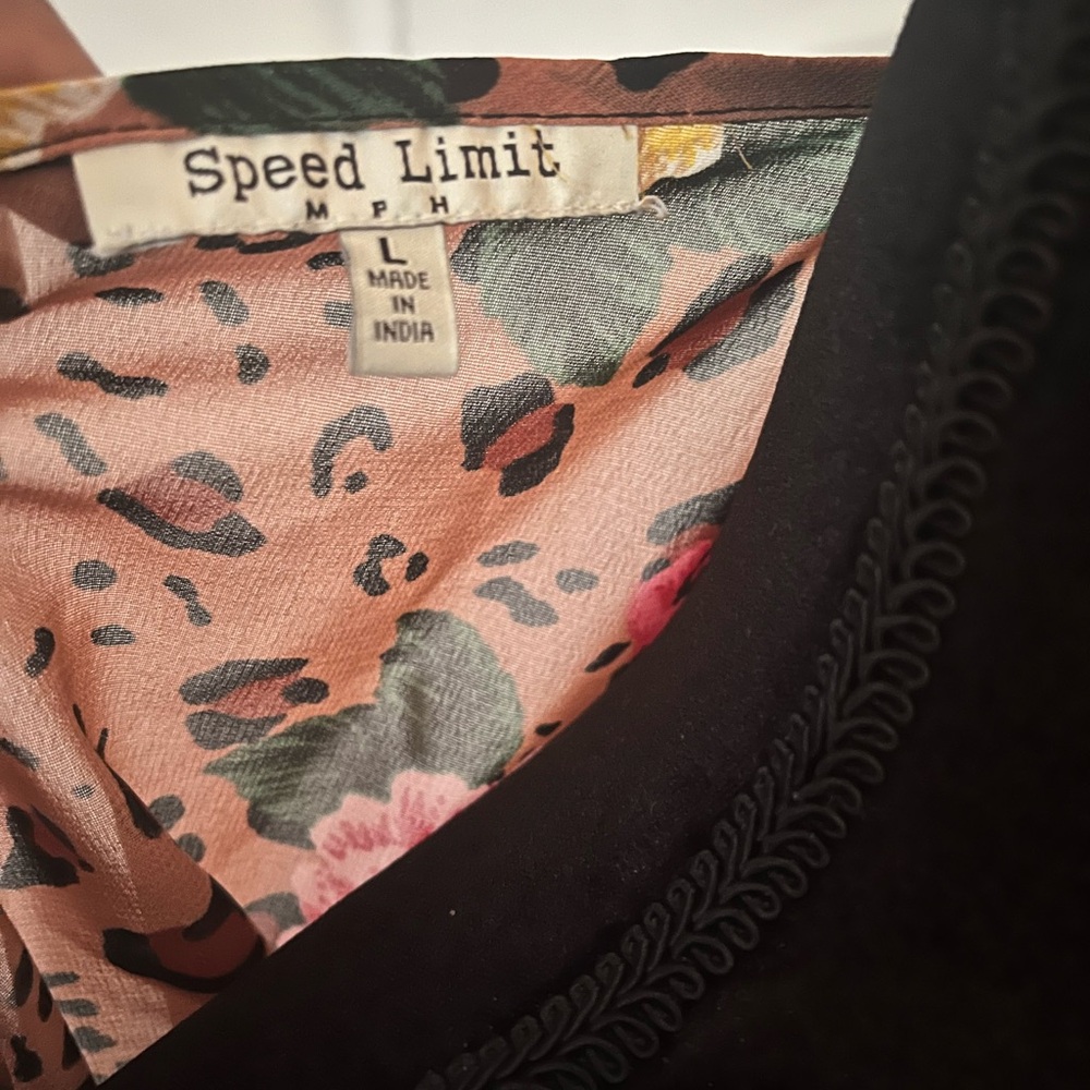 Speed Limit Floral Leopard Kimono - Picture 4 of 5
